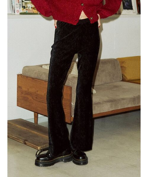 jouetie（ジュエティ）の「フィットフレアベロアパンツ（その他パンツ・レディース・ブラック/ピンク/グリーン/アイボリー・MEDIUM）」の3枚目の写真