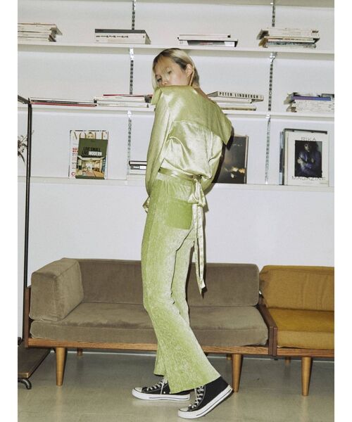 jouetie（ジュエティ）の「フィットフレアベロアパンツ（その他パンツ・レディース・ブラック/ピンク/グリーン/アイボリー・MEDIUM）」の19枚目の写真