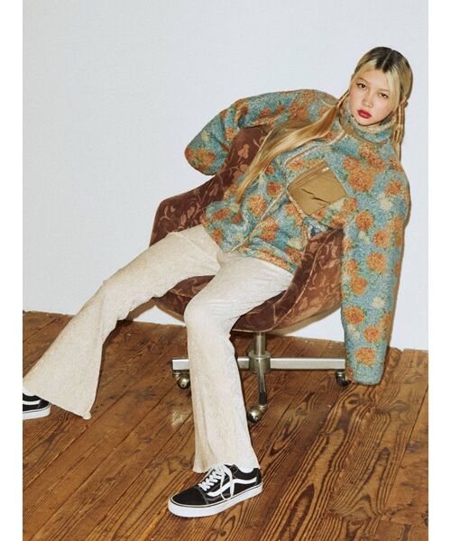 jouetie（ジュエティ）の「フィットフレアベロアパンツ（その他パンツ・レディース・ブラック/ピンク/グリーン/アイボリー・MEDIUM）」の9枚目の写真