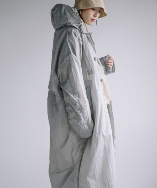 Chaco closet（チャコ クローゼット）の「軽量ナイロンロングコート ポーチ付き（マウンテンパーカー・レディース・ブラック/パープル/グレー・FREE）」の8枚目の写真