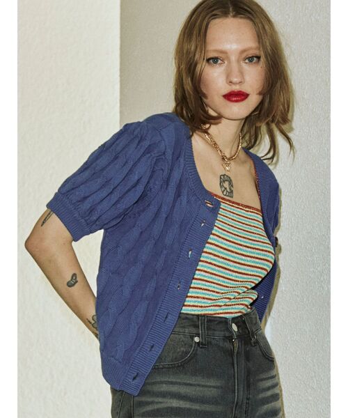 jouetie（ジュエティ）の「2WAYサマーケーブルニット（ニット/セーター・レディース・アイボリー/ブラック/ピンク/イエロー/グリーン/ブルー・MEDIUM）」の4枚目の写真