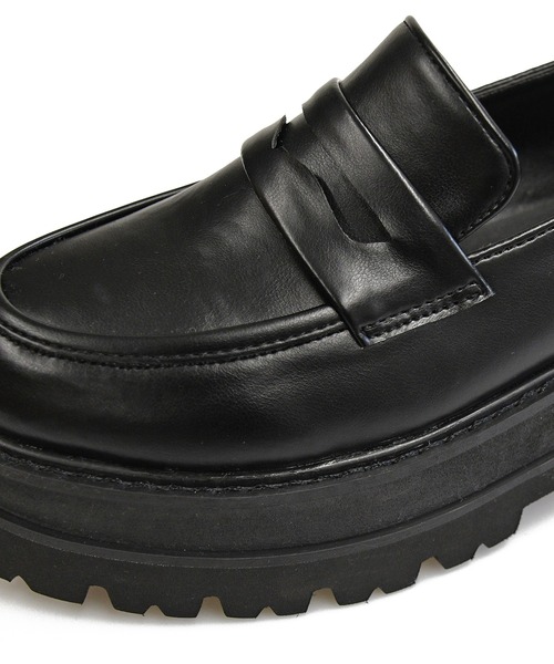 NOFALL（ノーフォール）の「厚底トラックソールコインローファー（ローファー・レディース・ホワイト/ブラック/シルバー/ブラック系その他・LL/S/M/L/3L）」の22枚目の写真