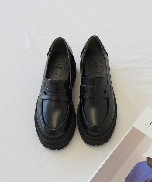 NOFALL（ノーフォール）の「厚底トラックソールコインローファー（ローファー・レディース・ホワイト/ブラック/シルバー/ブラック系その他・LL/S/M/L/3L）」の12枚目の写真