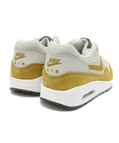 And A(アンドエー)の「NIKE WMS AIR MAX1 ESSENTIALS(スニーカー・レディース・オフホワイト・24.5cm/23.5cm)」の4枚目の写真