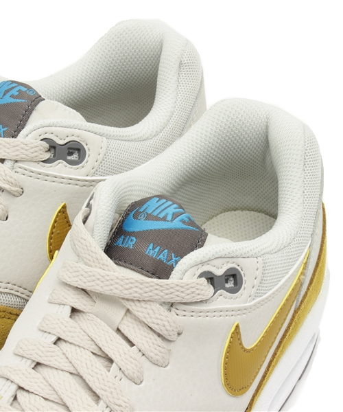 And A(アンドエー)の「NIKE WMS AIR MAX1 ESSENTIALS(スニーカー・レディース・オフホワイト・24.5cm/23.5cm)」の6枚目の写真