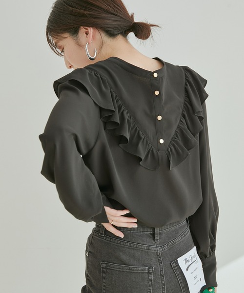 vis-`a-vis（ビサビ）の「【WEB限定】【前後2WAY】花柄＆無地フリルブラウス（シャツ/ブラウス・レディース・ブラック/ブラック系その他/ホワイト系その他/オフホワイト・FREE）」の5枚目の写真