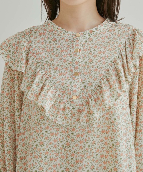 vis-`a-vis（ビサビ）の「【WEB限定】【前後2WAY】花柄＆無地フリルブラウス（シャツ/ブラウス・レディース・ブラック/ブラック系その他/ホワイト系その他/オフホワイト・FREE）」の7枚目の写真