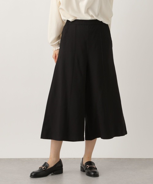 LEPSIM(レプシィム)の「セミフレアクロップドパンツ 263616(その他パンツ・レディース・ベージュ/ブラック・MEDIUM/LARGE)」の2枚目の写真