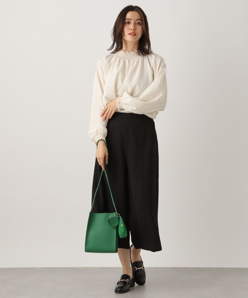 LEPSIM(レプシィム)の「セミフレアクロップドパンツ 263616(その他パンツ・レディース・ベージュ/ブラック・MEDIUM/LARGE)」の3枚目の写真