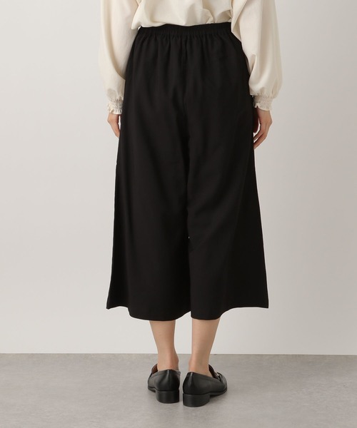 LEPSIM(レプシィム)の「セミフレアクロップドパンツ 263616(その他パンツ・レディース・ベージュ/ブラック・MEDIUM/LARGE)」の7枚目の写真