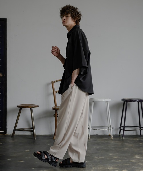 KUUUPY（クーピー）の「Basic Regular Collar Shirts - ベーシックレギュラーカラーシャツ（シャツ/ブラウス・メンズ・ライトグレー/ライトブルー/ブラック・SMALL/MEDIUM/LARGE）」の12枚目の写真