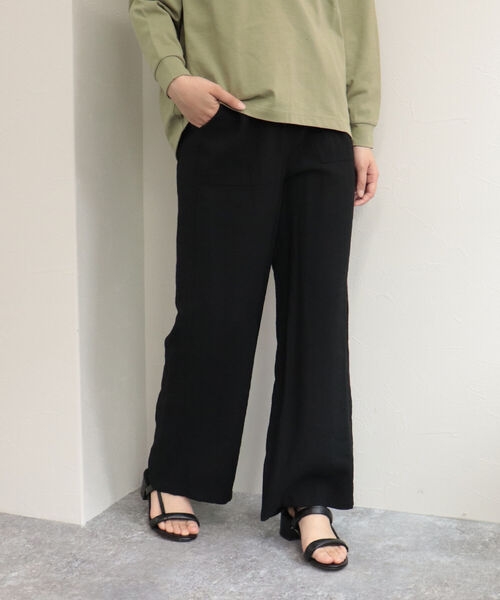 fredy emue（フレディエミュ）の「ツイルイージーパンツ（その他パンツ・レディース・サックスブルー/カーキ/ブラック・36/38）」の4枚目の写真