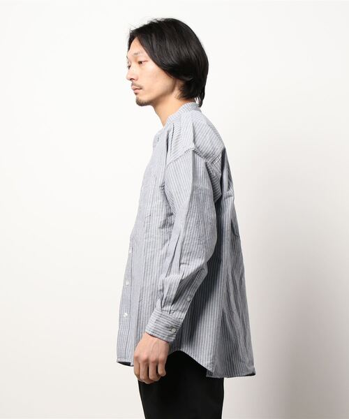 BACK NUMBER（バックナンバー）の「【BACK NUMBER】ビッグシルエットスタンドカラーシャツ（シャツ/ブラウス・メンズ・ネイビー×ホワイト/ベージュ・L/S/M）」の4枚目の写真