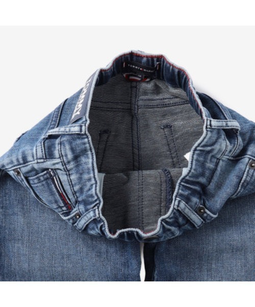 TOMMY HILFIGER（トミーヒルフィガー）の「ストレートジーンズ（デニムパンツ・キッズ・ブルー・90cm/110cm/100cm/120cm）」の6枚目の写真