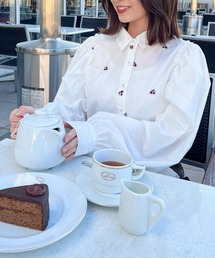 frunco | チェリー刺しゅうブラウス(シャツ/ブラウス)