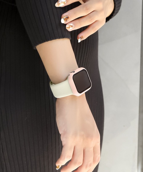 Urban Coral(アーバンコーラル)の「Apple Watch Band / アップルウォッチ バンド くすみカラーシリコン / Urban Coral(デジタル腕時計・レディース・桜/モカ/グレー系その他/グリーン系その他/ブルー系その他/パープル系その他/カーキ/グレー/ホワイト/ブラック/ベージュ系その他2/ベージュ系その他3/ブルー系その他2/ブルー系その他3/ローズ系・40mm/44mm)」の6枚目の写真