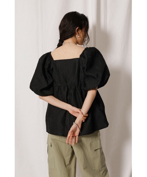 crie conforto（クリーコンフォルト）の「ふくれJQパフスリーブブラウス（シャツ/ブラウス・レディース・イエロー/ブラック/ホワイト・SMALL/MEDIUM）」の11枚目の写真