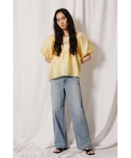 crie conforto（クリーコンフォルト）の「ふくれJQパフスリーブブラウス（シャツ/ブラウス・レディース・イエロー/ブラック/ホワイト・SMALL/MEDIUM）」の13枚目の写真