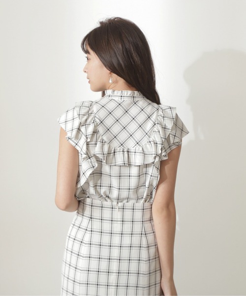 PROPORTION BODY DRESSING（プロポーションボディドレッシング）の「【美人百花6月号タイアップ商品】チェックフリルブラウス / 1212110510（シャツ/ブラウス・レディース・ブラウン系その他/ダークグレー/ホワイト系その他・SMALL/MEDIUM）」の18枚目の写真