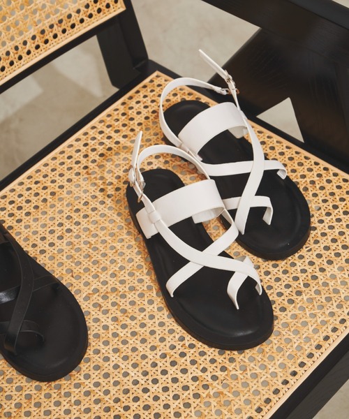 Aunt Marie's(アントマリーズ)の「クロスフラットサンダル(サンダル・レディース・ホワイト/ブラック・S/M/L)」の10枚目の写真