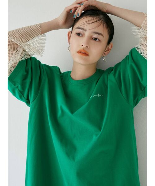 MURUA（ムルーア）の「【MURUA×arai midori】バックプリントTシャツ（Tシャツ/カットソー・レディース・オレンジ/グリーン/アイボリー/ダークグレー・FREE）」の8枚目の写真