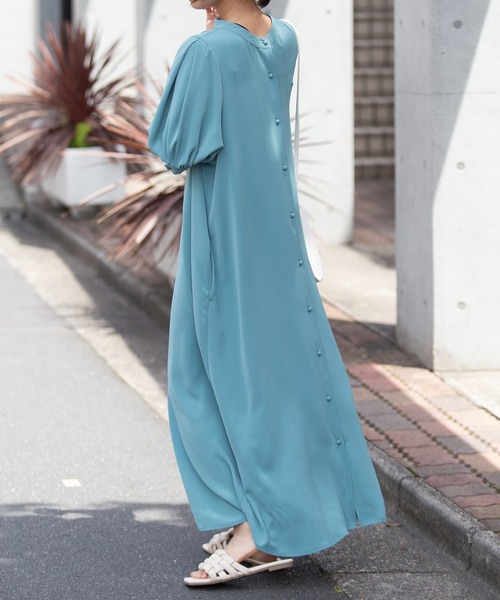 新品未使用　スナイデル♡サテンパフスリーブワンピース　ブラウン SNIDEL（スナイデル）の「サテンパフスリーブワンピース