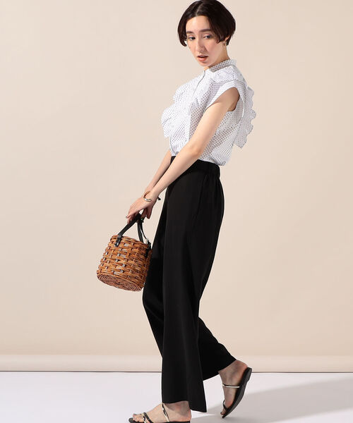 NOLLEY’S(ノーリーズ)の「フリルフレンチブラウス(シャツ/ブラウス・レディース・ブラック/オフホワイト/サックスブルー/ロイヤルブルー/ホワイト系その他4/ブルー系その他7・38)」の10枚目の写真