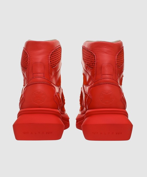 1017 ALYX 9SM（アリクス）の「HIGH TOP MONO HIKING SNEAKER（スニーカー・メンズ・レッド・40/41/42/43）」の4枚目の写真
