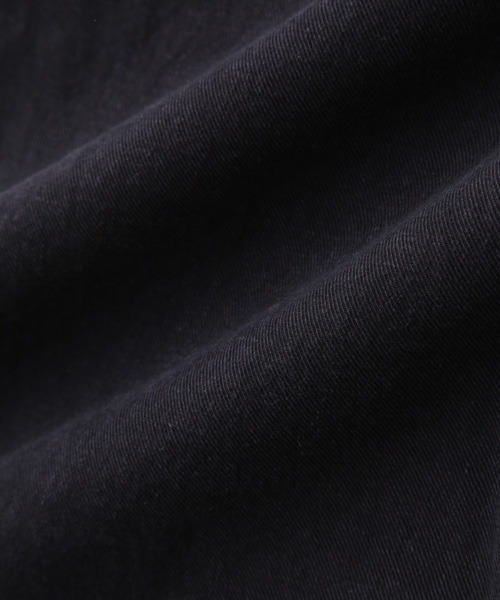 MHL.（エムエイチエル）の「FADED COTTON TWILL（サロペット/オーバーオール・レディース・インディゴブルー・1/2）」の11枚目の写真