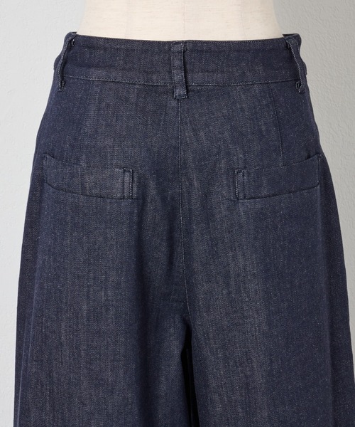 BEARDSLEY（ビアズリー）の「ノンフェードバギーデニムパンツ（デニムパンツ・レディース・インディゴブルー・1/2/0）」の2枚目の写真