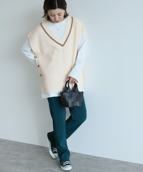 reca（レカ）の「チルデンニットベスト（ベスト・レディース・ブラック/アイボリー/グレイッシュベージュ・FREE）」の14枚目の写真