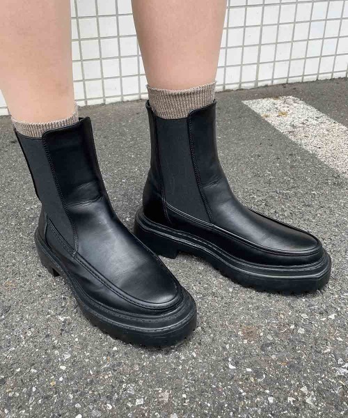 Casselini(キャセリーニ)の「Casselini(キャセリーニ)モカサイドゴアブーツ(ブーツ・レディース・ブラック/シルバー/アイボリー・S/M/L)」の17枚目の写真