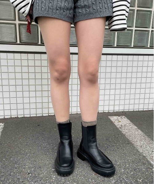 Casselini(キャセリーニ)の「Casselini(キャセリーニ)モカサイドゴアブーツ(ブーツ・レディース・ブラック/シルバー/アイボリー・S/M/L)」の18枚目の写真