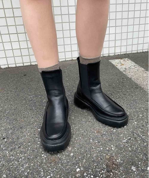 Casselini(キャセリーニ)の「Casselini(キャセリーニ)モカサイドゴアブーツ(ブーツ・レディース・ブラック/シルバー/アイボリー・S/M/L)」の20枚目の写真