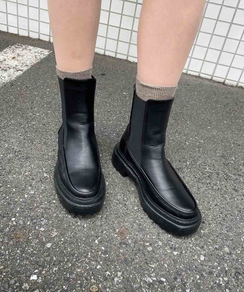 Casselini(キャセリーニ)の「Casselini(キャセリーニ)モカサイドゴアブーツ(ブーツ・レディース・ブラック/シルバー/アイボリー・S/M/L)」の21枚目の写真