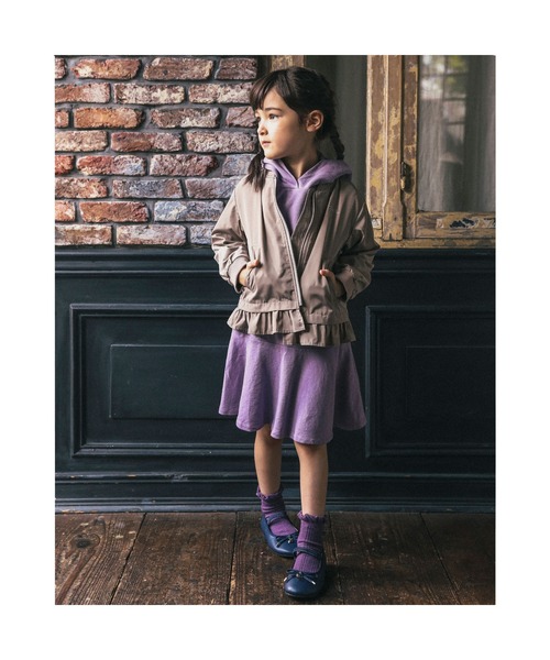 BeBe（ベベ）の「BeBe/マットタフタバックロゴブルゾン(90~150cm)（ブルゾン・キッズ・ネイビー/ベージュ・130/140/120/110/150/90/100）」の3枚目の写真