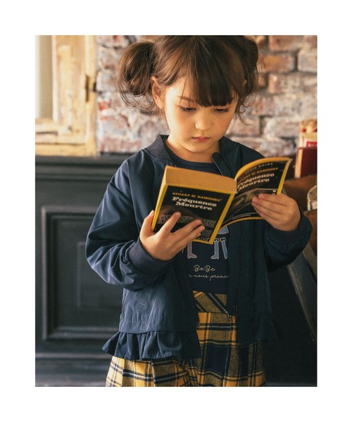 BeBe（ベベ）の「BeBe/マットタフタバックロゴブルゾン(90~150cm)（ブルゾン・キッズ・ネイビー/ベージュ・130/140/120/110/150/90/100）」の6枚目の写真