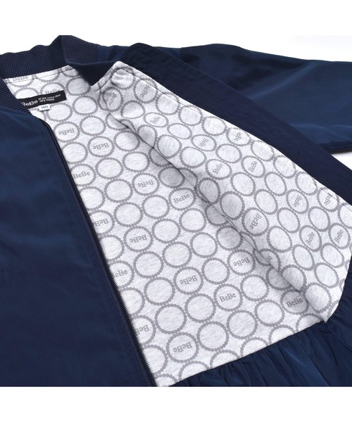 BeBe（ベベ）の「BeBe/マットタフタバックロゴブルゾン(90~150cm)（ブルゾン・キッズ・ネイビー/ベージュ・130/140/120/110/150/90/100）」の10枚目の写真