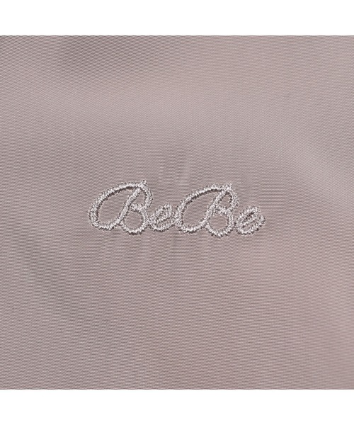 BeBe（ベベ）の「BeBe/マットタフタバックロゴブルゾン(90~150cm)（ブルゾン・キッズ・ネイビー/ベージュ・130/140/120/110/150/90/100）」の21枚目の写真