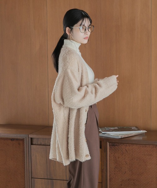Dita Muaj.（ディータムアージュ）の「【ZOZO限定】Muaj.フェザーヤーン オーバーサイズ ニットカーディガン 長袖（カーディガン/ボレロ・レディース・グレー/ホワイト/ベージュ/ブラック・FREE）」の21枚目の写真