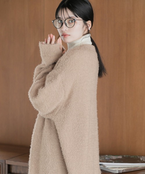 Dita Muaj.（ディータムアージュ）の「【ZOZO限定】Muaj.フェザーヤーン オーバーサイズ ニットカーディガン 長袖（カーディガン/ボレロ・レディース・グレー/ホワイト/ベージュ/ブラック・FREE）」の16枚目の写真