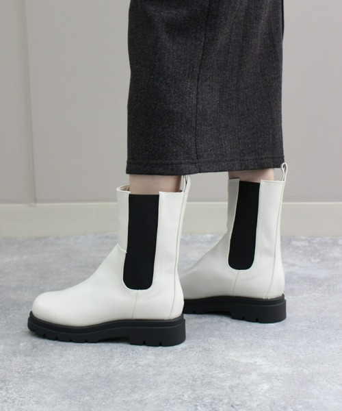 Piedi Nudi(ピエディヌーディ)の「ボリュームソール チェルシーブーツ(ブーツ・レディース・ブラック/ブラウン/アイボリー・M/S/L)」の9枚目の写真