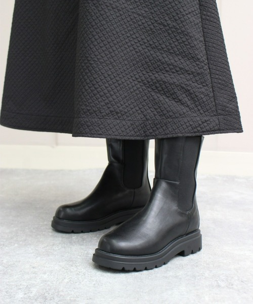 Piedi Nudi(ピエディヌーディ)の「ボリュームソール チェルシーブーツ(ブーツ・レディース・ブラック/ブラウン/アイボリー・M/S/L)」の7枚目の写真
