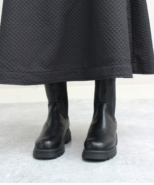 Piedi Nudi(ピエディヌーディ)の「ボリュームソール チェルシーブーツ(ブーツ・レディース・ブラック/ブラウン/アイボリー・M/S/L)」の8枚目の写真