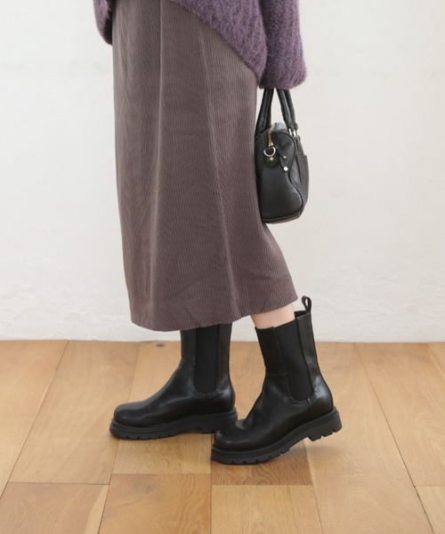 Piedi Nudi(ピエディヌーディ)の「ボリュームソール チェルシーブーツ(ブーツ・レディース・ブラック/ブラウン/アイボリー・M/S/L)」の14枚目の写真