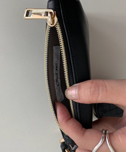 DouDou（ドゥドゥ）の「メッシュコインケース付スマホショルダー（ショルダーバッグ・レディース・アイボリー/ブラック/グレイッシュベージュ・FREE）」の10枚目の写真