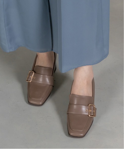 RANDA（ランダ）の「ゴールドバックルヒールアップシューズ（ドレスシューズ・レディース・ブラック/ワイン/グレイッシュベージュ・M/L/LL/S）」の9枚目の写真