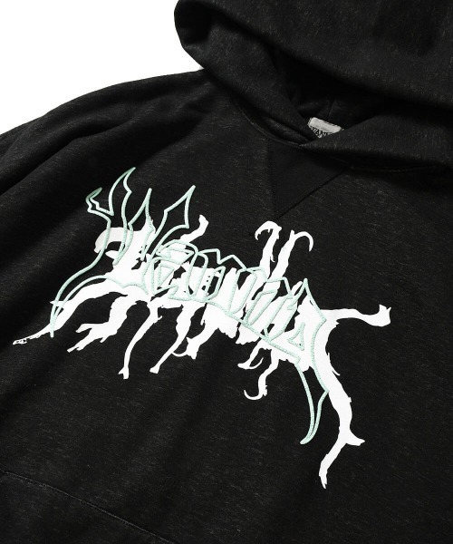 WANNA（ワナ）の「ワナ [WANNA] - パーカー フーディー [METALIC MENTAL HOODIE PIGMENT BLACK]（パーカー・メンズ・ブラック・ONE SIZE）」の6枚目の写真
