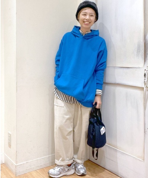 studio CLIP(スタディオクリップ)の「ビッグフーディチュニック(パーカー・レディース・ライトグレー/ベージュ/ブラック/ブルー・FREE)」の22枚目の写真