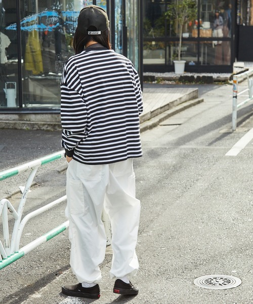 VANS(バンズ)の「VANS/ヴァンズ USA CLASSIC SLIP-ON クラシックスリッポン(スニーカー・メンズ・ブラック×ブラック/ブラック・26cm/28cm/25.5cm/24.5cm/27.5cm/23cm/24cm/23.5cm/26.5cm/28.5cm/25cm/27cm)」の12枚目の写真